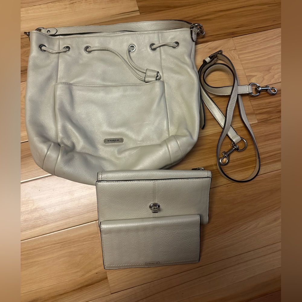 Coach purse, wallet, & checkbook holder!